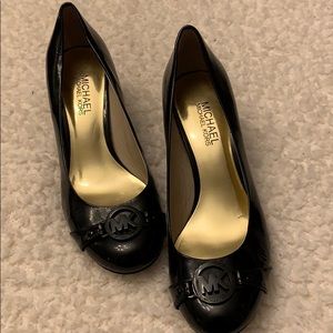 Michael Kors black heels size 6.5